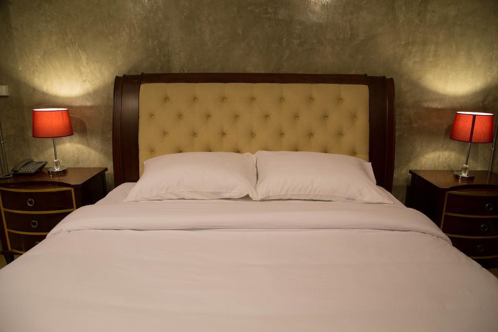 Prestige Chiang Mai Hotel Room photo